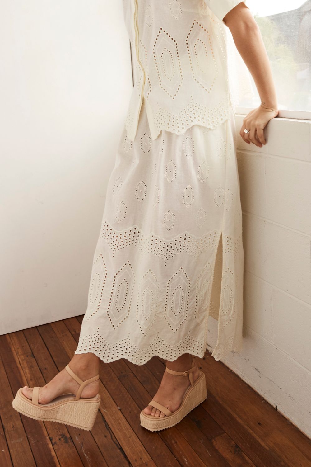 fond skirt - cream broderie