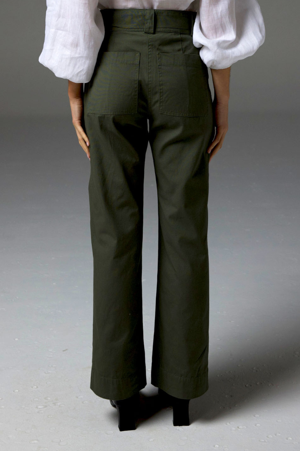 sovereign pant - olive